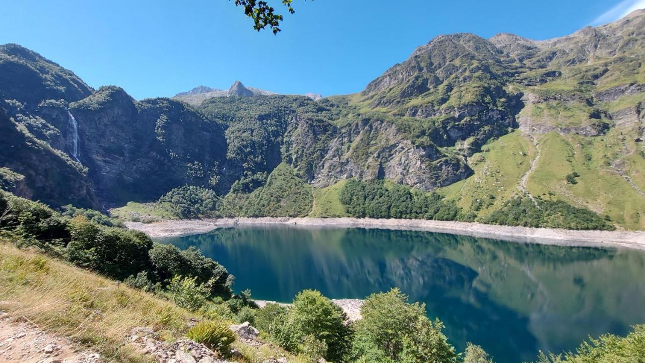 Отель Le 41 Avenue Foch Bagneres-de-Luchon Экстерьер фото