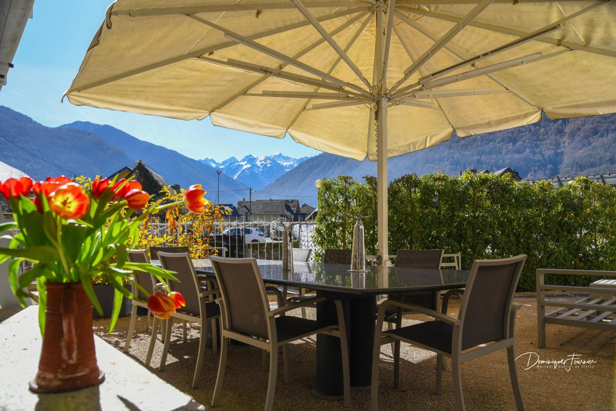 Отель Le 41 Avenue Foch Bagneres-de-Luchon Экстерьер фото